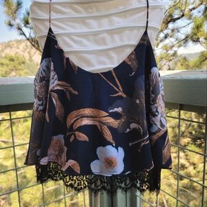 Gorgeous navy floral tank